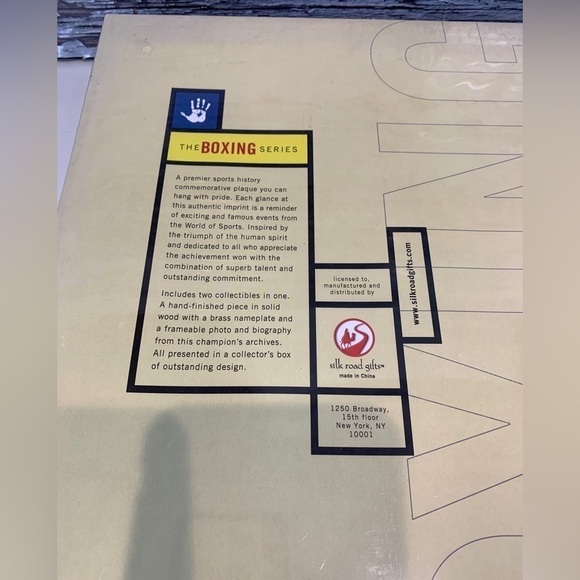 MUHAMMAD Ali The Boxing Series Silk Road Gifts Authentic Plaque Collectible Seal - Picture 3 of 10